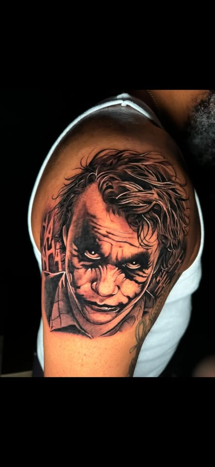 Black & Grey portrait tattoo by Oscar Arce